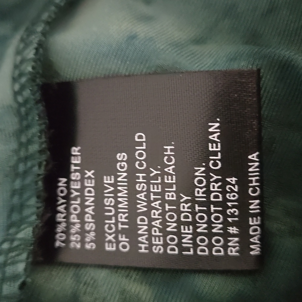 CALESSA Velvet Burnout Tie-Dye Split V-Neck Wrist Length Sleeve Tunic SZ LARGE - Picture 12 of 13